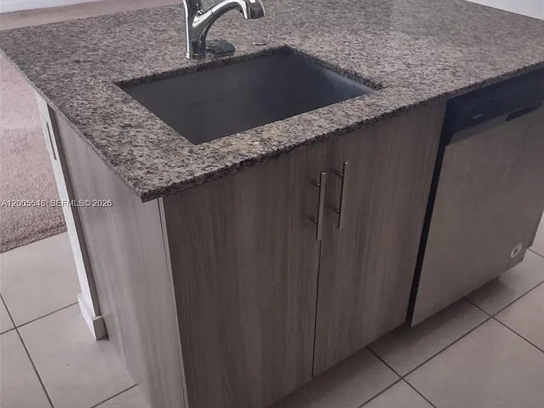 640 Pioneer Way #640 — Photo 19