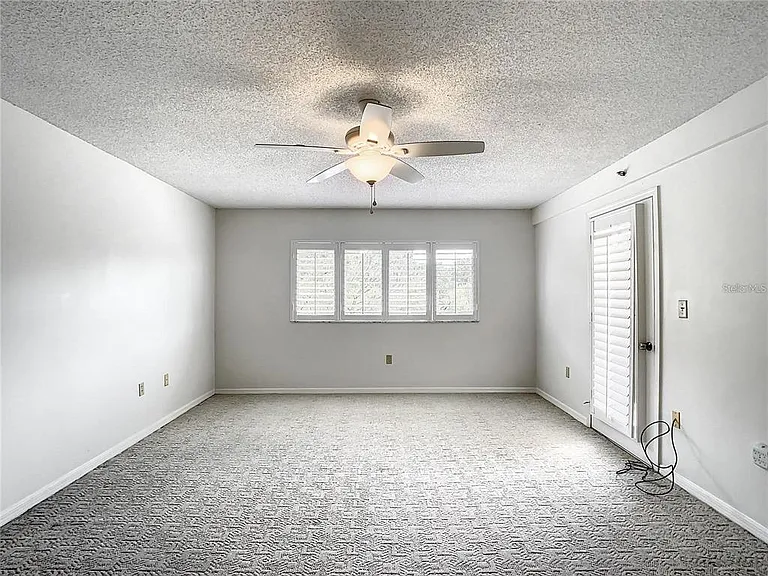 1158 Carmel Cir #430 — Photo 6