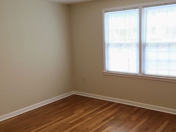 2nd image of 168 Diamond St
