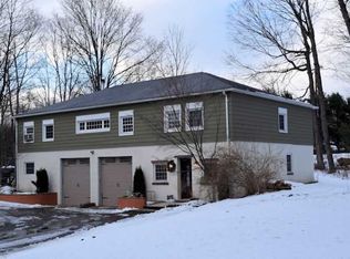 25 Salisbury Tpke #A, Rhinebeck, NY 12572