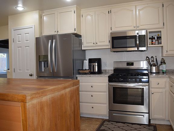 4th image of 5525 Forestwood Dr