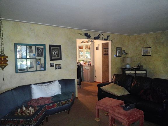 5th image of 579 W 29th St