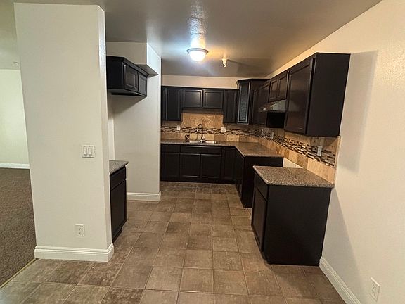 5th image of 1000 E 84th St