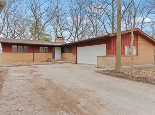 14837 Woodlawn Ave, Dolton, IL
