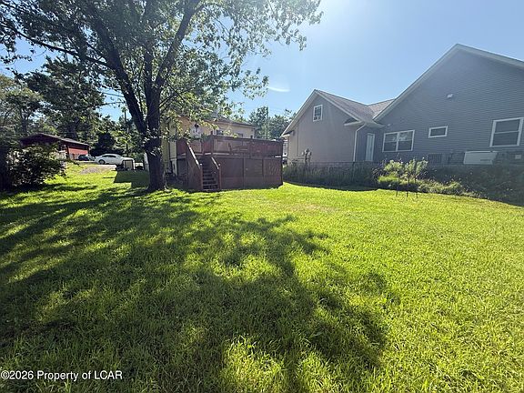3rd image of 124 Old Lake Rd
