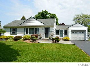 80 Morncrest Dr, Rochester, NY 14624