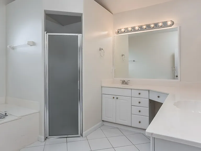 1200 Columbine Pl — Photo 10