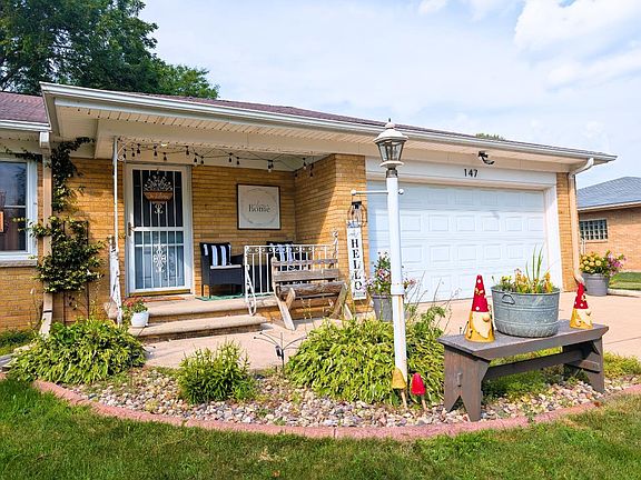 2nd image of 147 Hilltop Dr