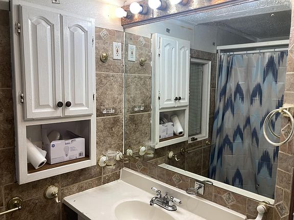 5th image of 4649 Heidelberg Ave #4649
