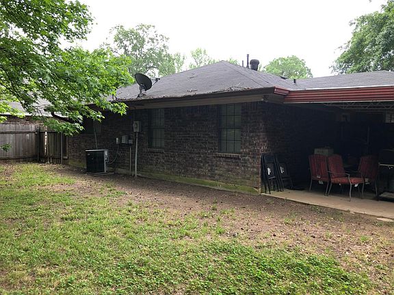 3rd image of 4546 Pine Crest Dr