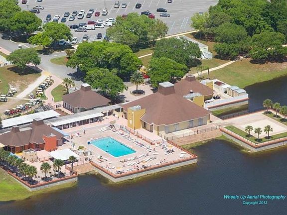 4th image of 1104 Tequesta Dr