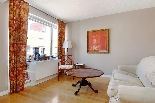 Rented by Compass | media 21