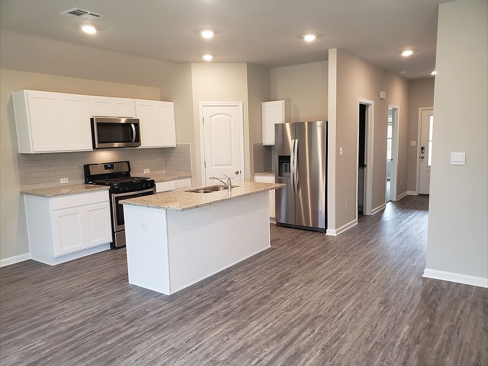 2nd image of 5393 Greenridge Ln