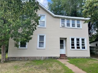 1162 E Madison St #2, Eau Claire, WI 54703