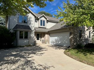 N26W26436 Quail Hollow Rd #A, Pewaukee, WI 53072