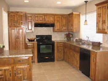 5th image of 913 Meadowdale Cir