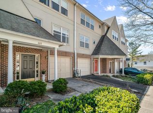 407 Selby Ct, Baltimore, MD 21212