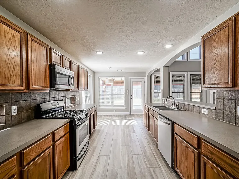4822 Mosaic Canyon Ct — Photo 7