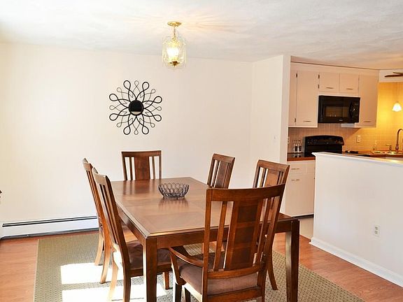 5th image of 47 Casablanca Ct