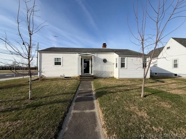 201 Lee Boulevard, Seymour, IN 47274