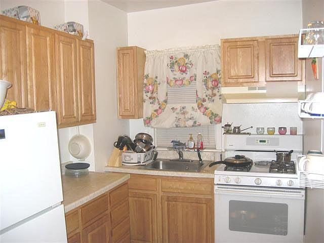 1st Fl Kitchen