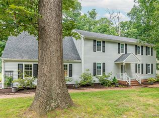 2700 Anglewood Dr, Chester, VA 23831