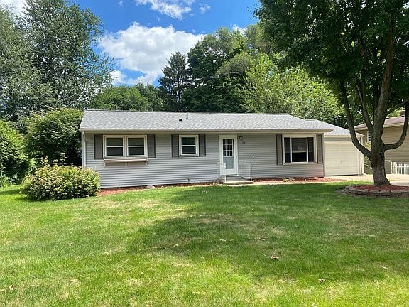 3rd image of 514 Sibley Ln