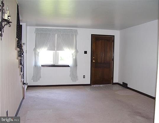 2nd image of 2223 S Harwood Ave