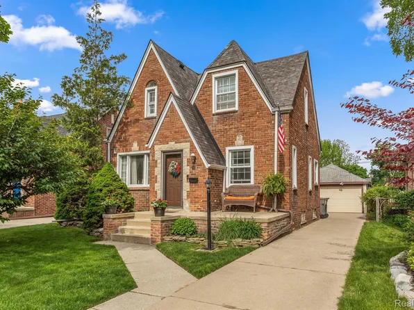 335 Nash St, Dearborn, MI 48124
