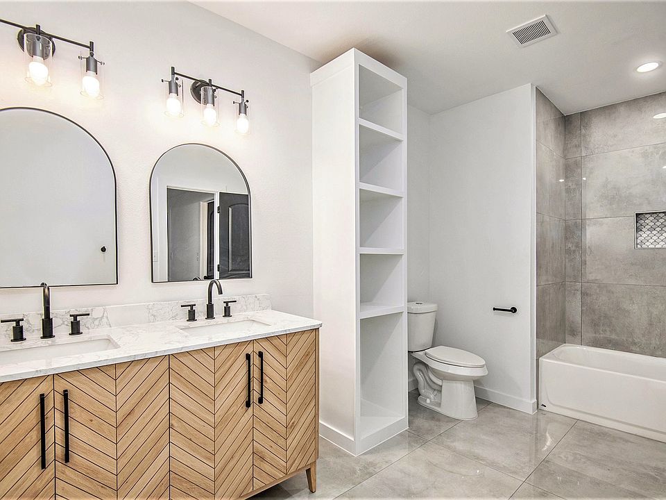 1st image of 7115 Garza Ave