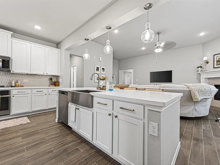 32226 Cedar Crest Dr — Photo 8