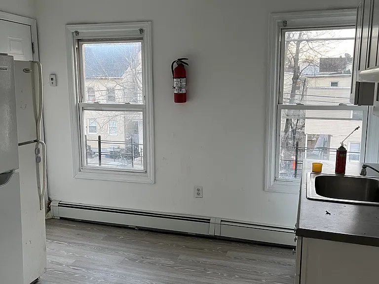 84 E Main St #3 — Photo 2