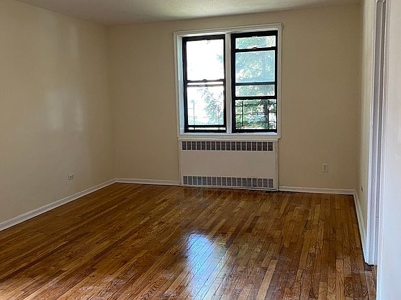 2nd image of 300 Linden Blvd #B1
