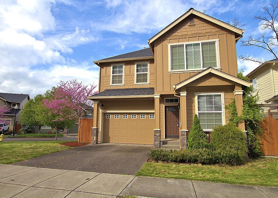 1st image of 17714 NE 36th Way