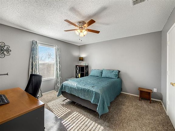 3rd image of 2356 White Oak Dr