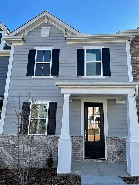 3 bed, 2.5 bath, 1551 sqft, $2,299 — Photo 2