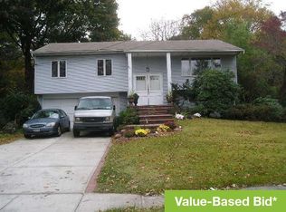 367 Old Willets Path, Hauppauge, NY 11788