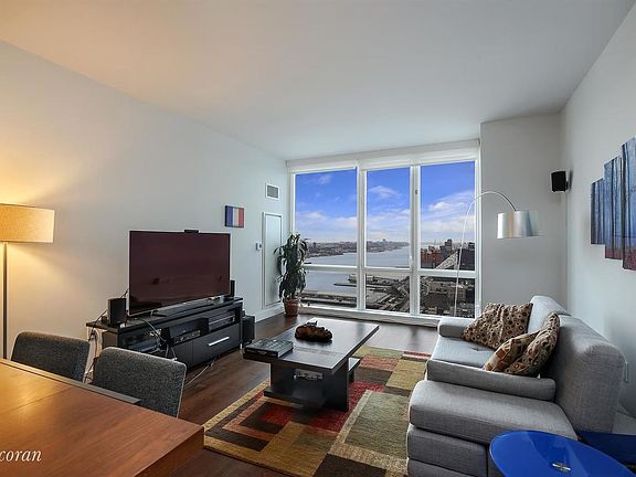 3rd image of 605 W 42nd St APT 59W