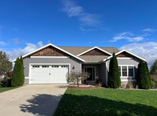 513 Little Fox Trl, Mount Horeb, WI 53572