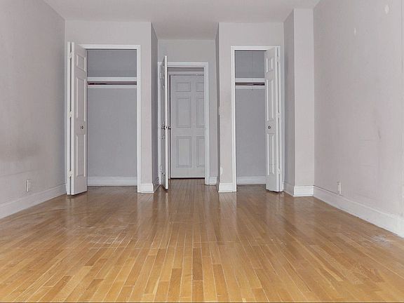 4th image of 301 E 47th St APT 10d