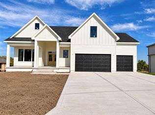 18994 W 193rd Ter, Spring Hill, KS 66083