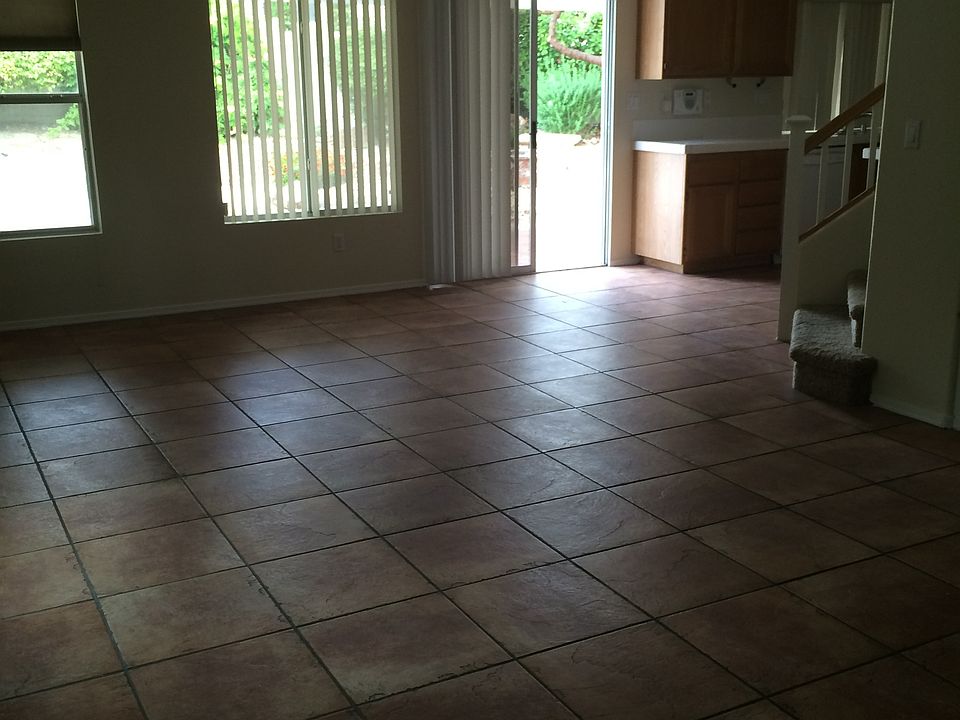 Living room with ceramic terracotta tiles
