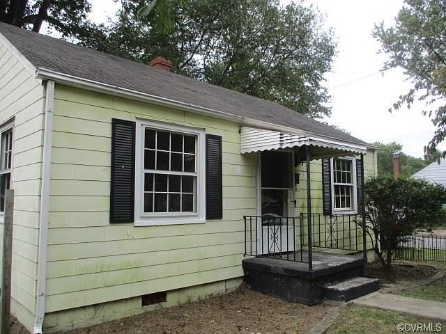 1st image of 812 Forest View Dr