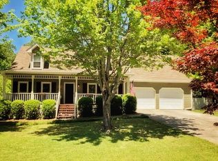 1584 Pine Creek Way, Lawrenceville, GA 30043