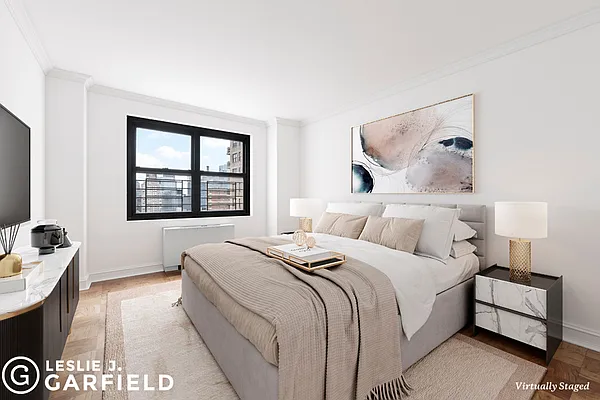 Sold by Leslie J. Garfield | media 10