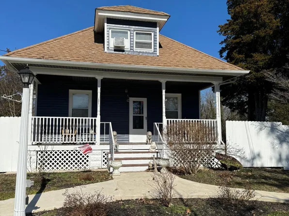 688 E Sherman Ave, Vineland, NJ 08360