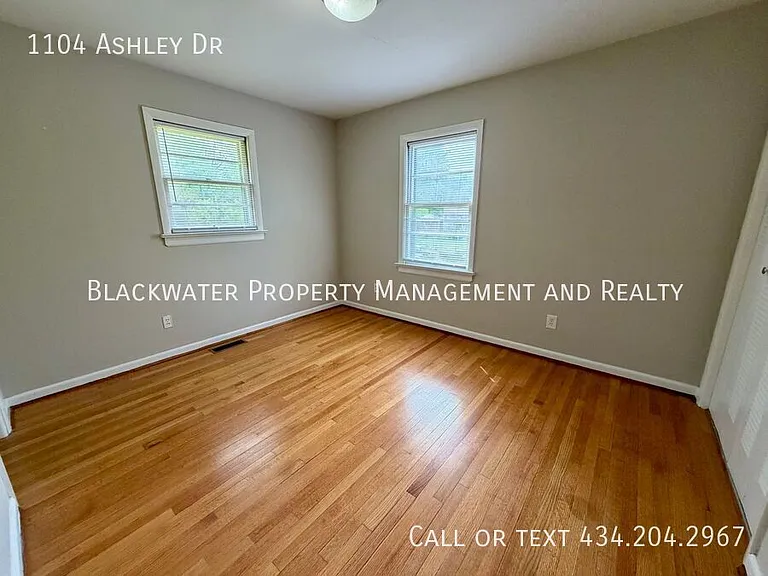 1104 Ashley Dr — Photo 9