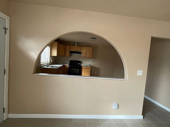3rd image of 405 N West St #A