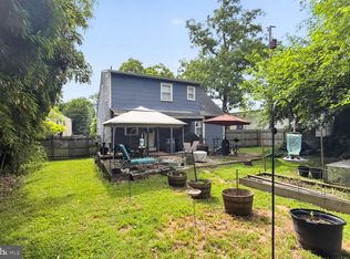 101 W Cameron Rd, Falls Church, VA 22046