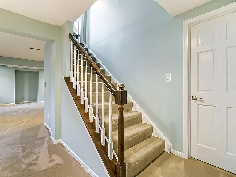 11410 Avant Ln — Photo 41